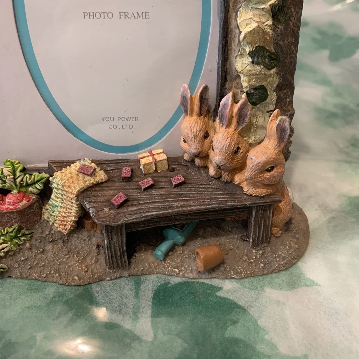 ピーターラビット　ガラスフレーム Amazon.co.jp: ピーターラビット フォトフレーム 写真立て